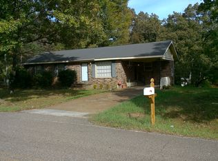 2305 Enville Rd, Henderson, TN 38340