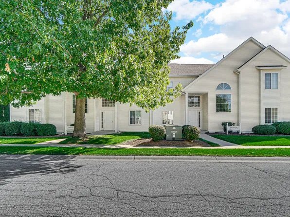 3000 Columbine Cir APT B, Valparaiso, IN 46383