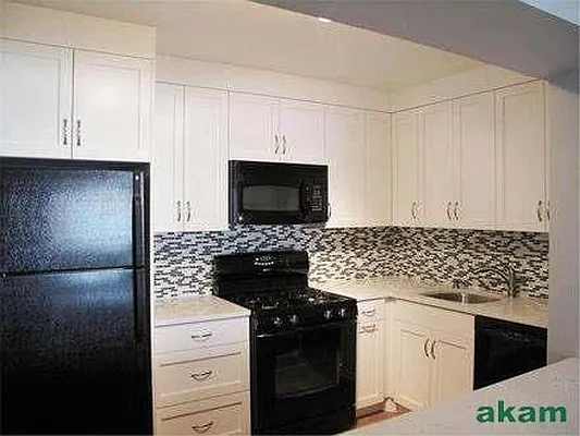 Rented by Akam Sales and Brokerage | media 2