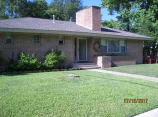 712 4th Ave SW, Ardmore, OK 73401