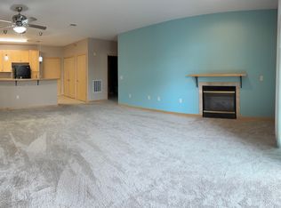 201 E Lane St APT 206, Sun Prairie, WI 53590