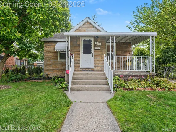 25325 Peter Kaltz Rd, Warren, MI 48091