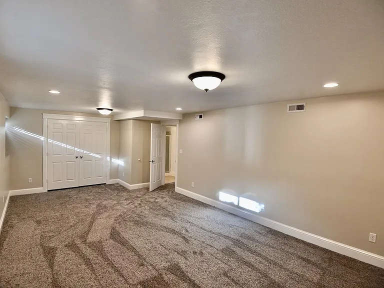7171 S Angelsea Dr — Photo 17