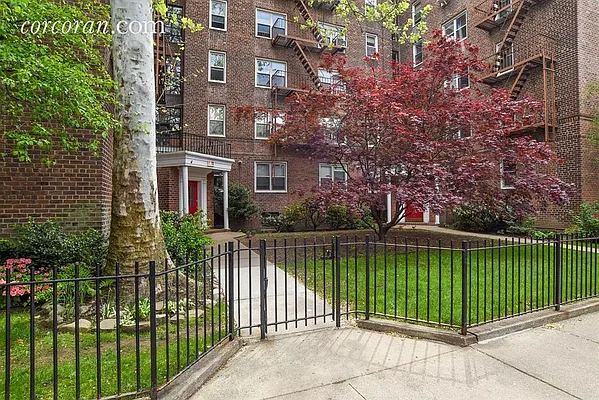 Sold by Corcoran | media 23