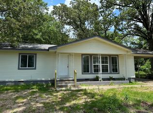 2880 Oak Forest Dr, Jackson, MS 39212
