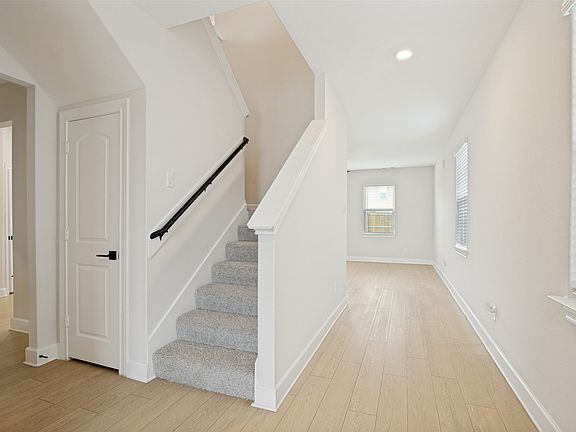 2nd image of 1108 Ginsburg Ln