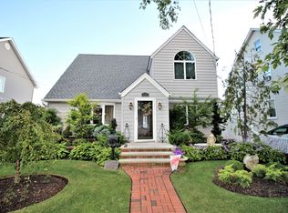 313 Weidner Ave, Oceanside, NY 11572
