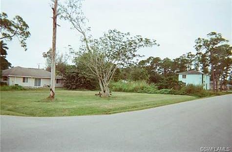 1st image of 10060 Carolina St