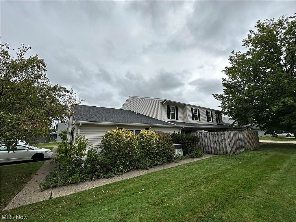 6853 Colonial Dr APT A, Mentor, OH 44060 MLS 4488129 Zillow