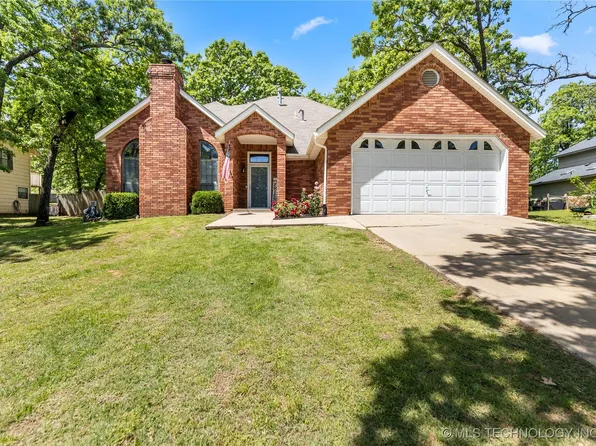 11910 S 266th East Ave, Coweta, OK 74429