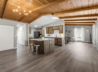 7008 35th Ave N, Crystal, MN 55427