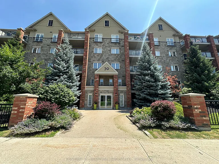 39 Ferndale Dr S #203 — Photo 1