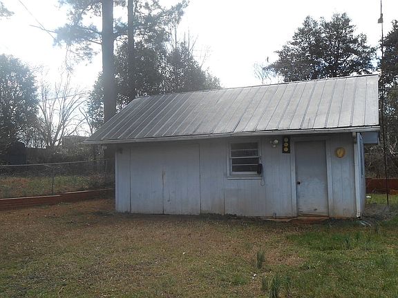 5th image of 1331 Parker St