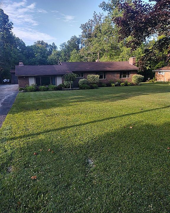 1st image of 8635 Carmichael Dr