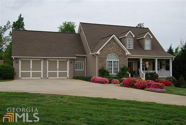 1st image of 123 Nickel Creek Dr
