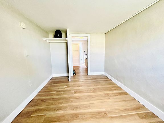 4th image of 111 S Grandview Ave #6