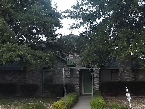 4th image of 3404 Pinemont Dr