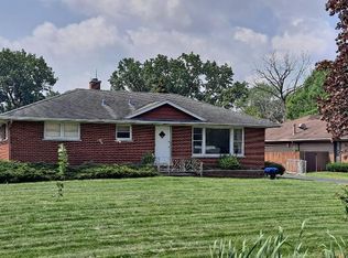 9409 W Central Rd, Des Plaines, IL 60016