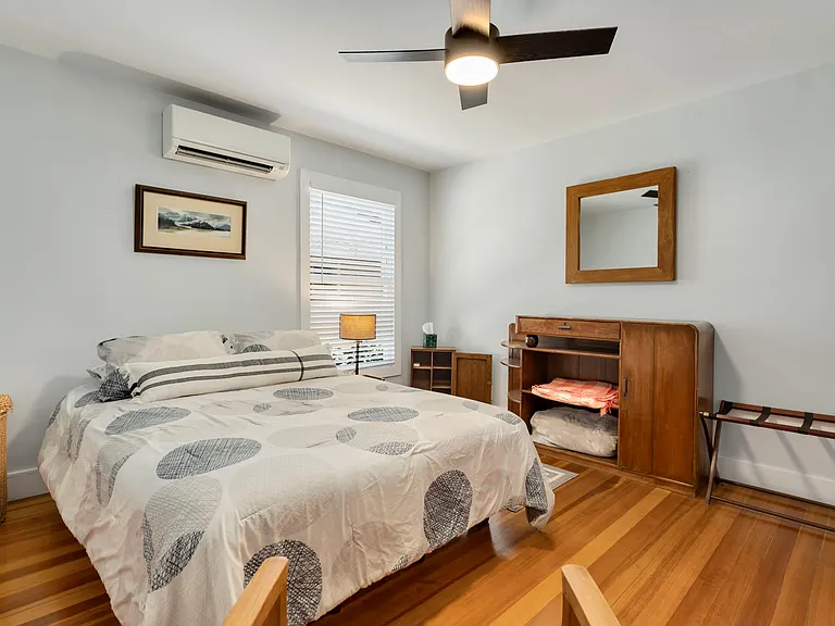 215 N Sherwood St — Photo 17