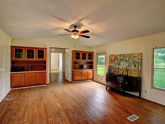 5th image of 16610 Ray Cir #550