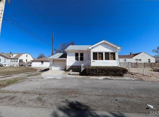 2801 Ralph St, Granite City, IL 62040
