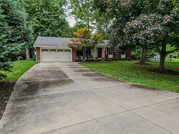 3rd image of 1494 Amboy Dr