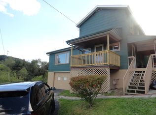 352 Willow Way, Tarentum, PA 15084