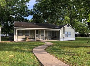 505 4th St, Sweeny, TX 77480