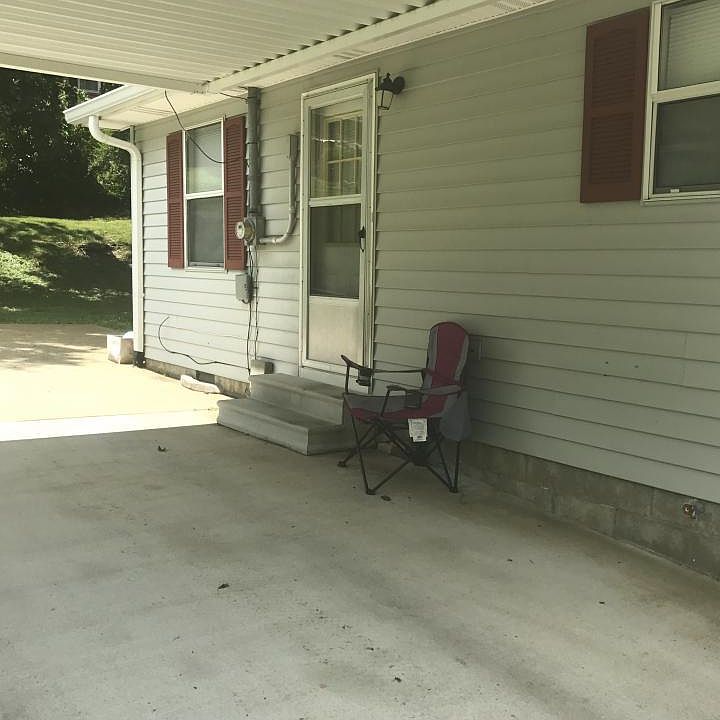 2nd image of 304 Jackson Ave