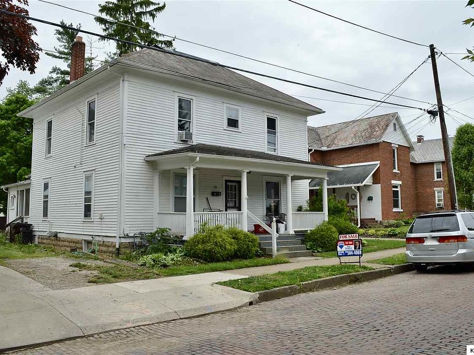 1st image of 216 E Hamtramck St
