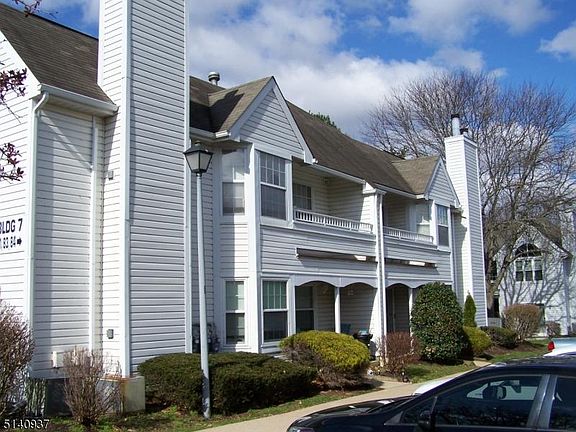 2nd image of 82 Oswestry Way Unit 82