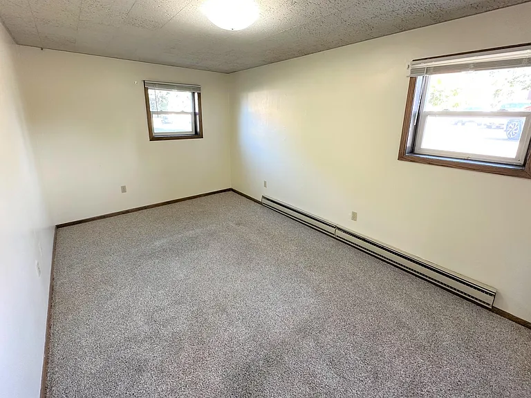 505 S Washington St — Photo 10