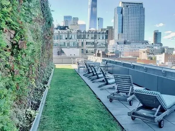 255 Hudson Street image 8 of 8