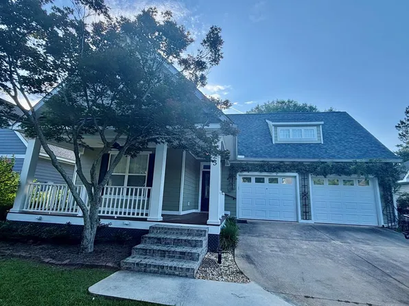 523 Orchard Cir, Dothan, AL 36305