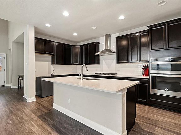 4th image of 148 Cascata Way