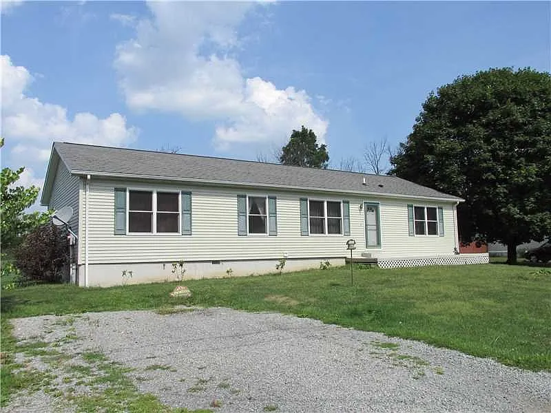 145 Victor Rd photo 1