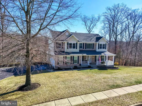 17583 Summer Duck Dr, Dumfries, VA 22026