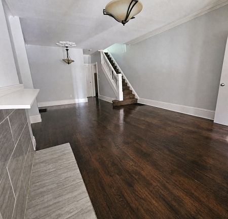 2nd image of 302 Pennington Ave