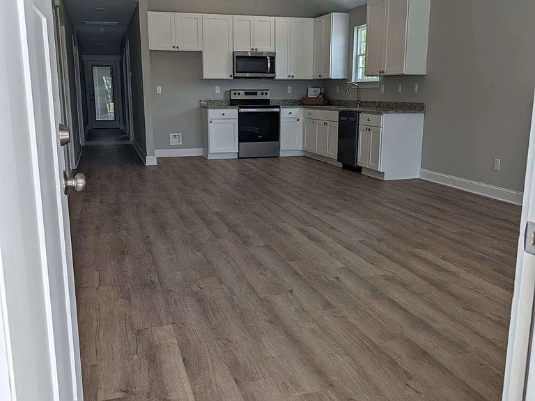 102 Jaelyns Way — Photo 3