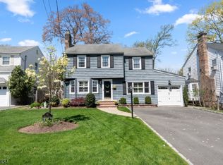 16 Indian Spring Rd, Cranford, NJ 07016