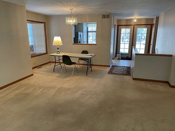 living/dining room