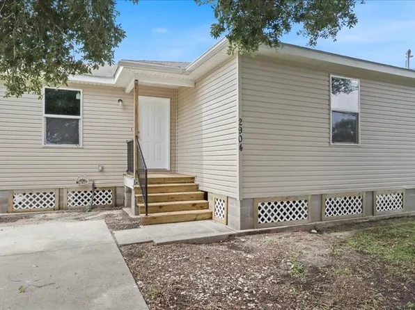 2904 Plaza Dr, Chalmette, LA 70043