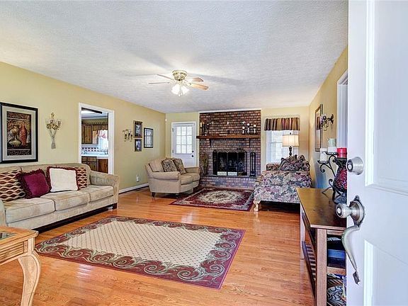 4th image of 14 Parr Wade Rd SE