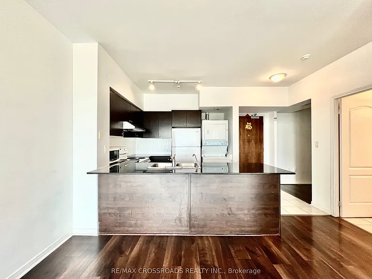 4600 Steeles Ave E #803 — Photo 1