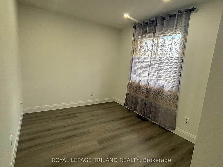 136 River Run Ter — Photo 11