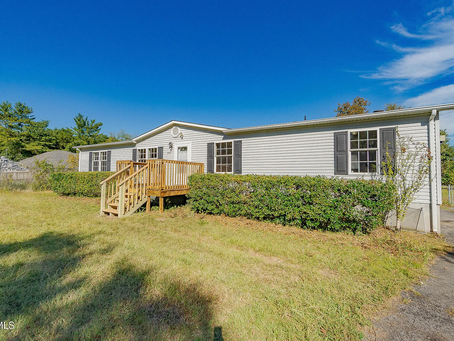 3 bed, 1620 sqft, $1,700 — Photo 3