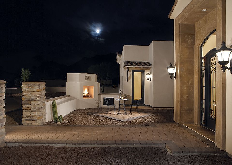 Front Courtyard with Fireplace