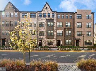 20745 Heron Landing Dr, Sterling, VA 20166