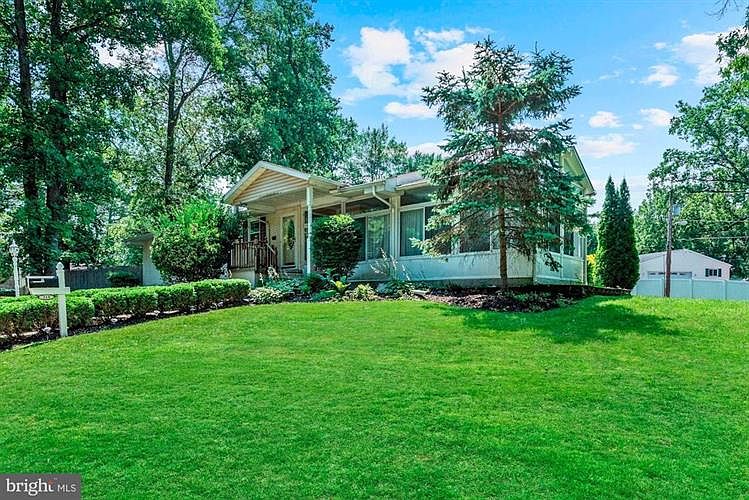 318 Lake Blvd, Lindenwold, NJ 08021 Zillow