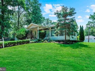 318 Lake Blvd, Lindenwold, NJ 08021